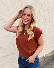 Load image into Gallery viewer, SADIE &amp; SAGE: SOFT CEDAR TAPERED KNIT TOP - RUST
