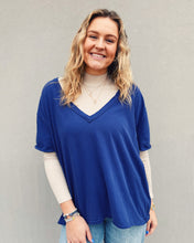 Load image into Gallery viewer, FREE PEOPLE: NINA V-NECK TEE - NAVY
