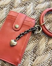 Load image into Gallery viewer, HOBO: RING CREDIT CARD WRISTLET - PINK MIRAGE
