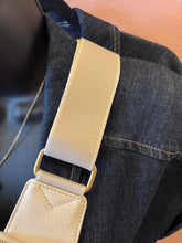 Load image into Gallery viewer, HOBO: CASS SLING BAG - IVORY
