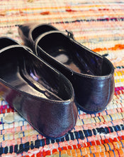 Load image into Gallery viewer, ADELE FLAT - PEWTER
