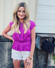 Load image into Gallery viewer, STEVE MADDEN: CORRINE TOP - RADIANT ORCHID
