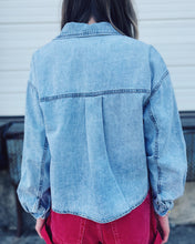 Load image into Gallery viewer, DAZE: THE EDITOR CROPPED BUTTON UP - CALL ME
