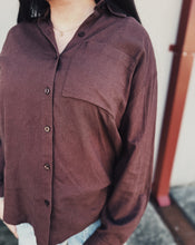 Load image into Gallery viewer, Z SUPPLY: ALFIE BUTTON UP SHIRT - CHOCOLATE CHERRY
