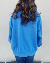 Load image into Gallery viewer, Z SUPPLY: VACAY SUNDAY SWEATSHIRT - RIVIERA
