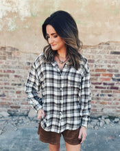 Load image into Gallery viewer, Z SUPPLY: RIVER PLAID BUTTON UP - COCOA BEAN
