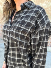 Load image into Gallery viewer, Z SUPPLY: RIVER PLAID BUTTON UP - ASH BLACK
